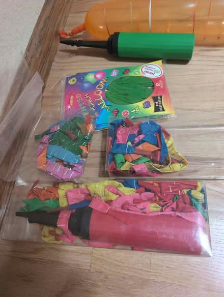 Photo of free Ballons and inflaters (Cupertino/Saratoga border) #1