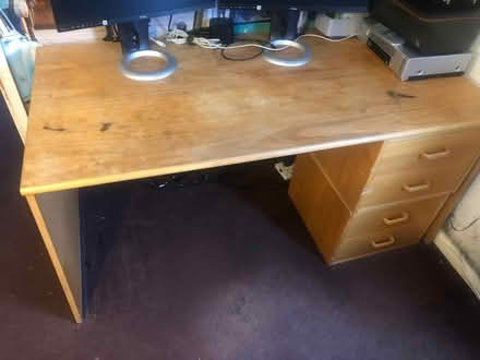 Photo of free Good sized desk (Tonbridge) #2