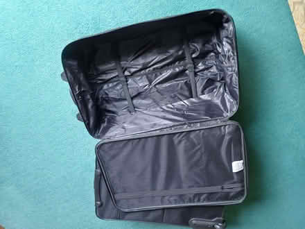 Photo of free Large Suitcase(s) (Leire LE17) #2