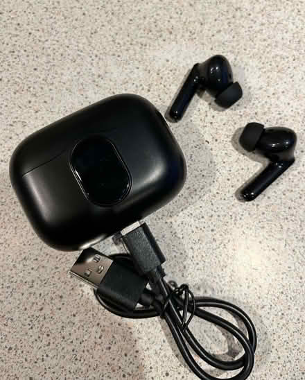 Photo of free Bluetooth Earbuds (Ballynafoy BT6) #1