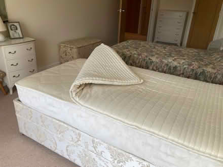 Photo of free Topper for single bed (Upper Pickwick SN13) #2