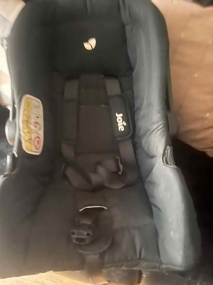 Photo of free Joie baby new born car seat (Court Hey L16) #4