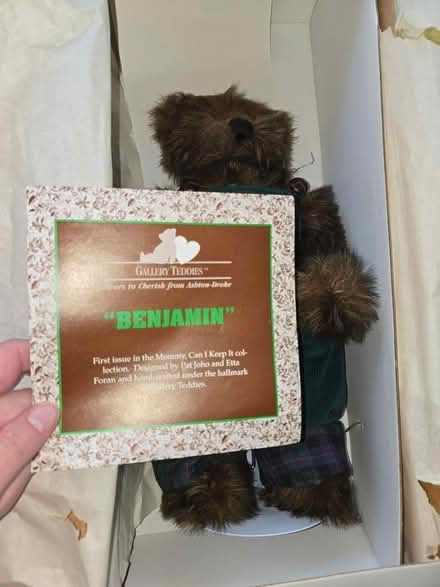 Photo of free Collectible bear (Maple Leaf / Northgate) #3