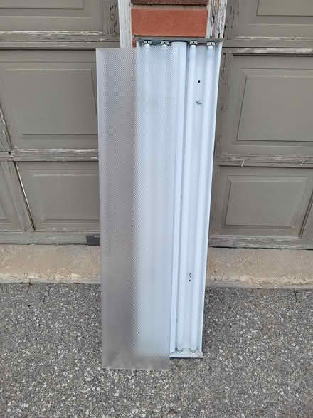 Photo of free Fluorescent Light Fixture (Etobicoke) #1
