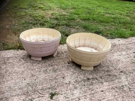 Photo of free Plastic plant pots / pot holders (Dorstone HR3) #1
