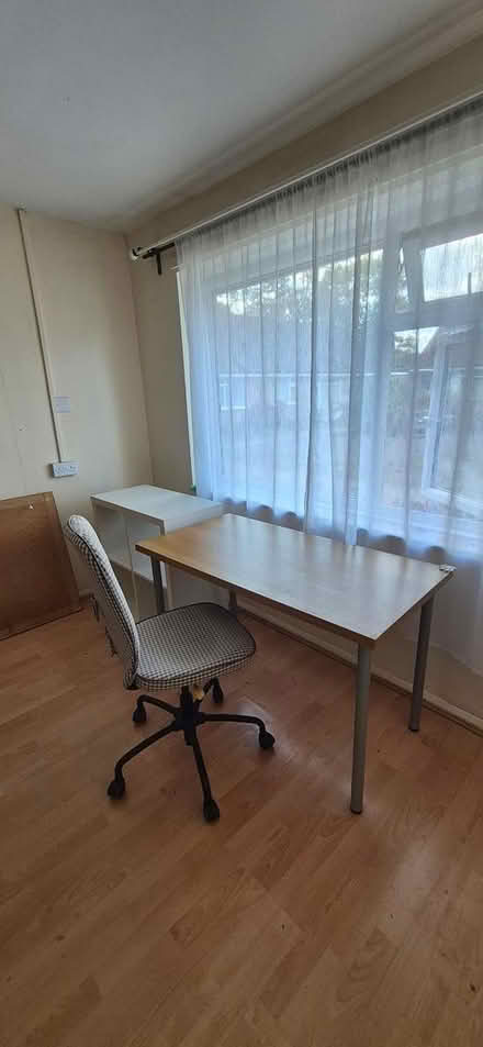 Photo of free Office Set (Bullsland gardens WD3 5BH) #1