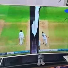 Photo of free Samsung Curved 55inch UHD broken TV for repair / spares (Canning Town E16) #1
