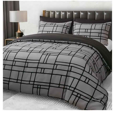 Photo of Duvet Cover with Pillow Cases (Ribbleton PR2) #1