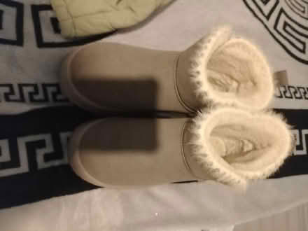 Photo of free Boots size 7 (South ockendon RM15) #2