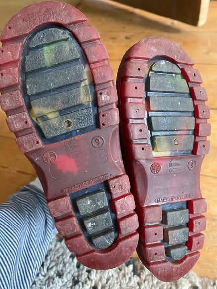 Photo of free Kids Size 9 trainers and wellies (Crookes S10) #4