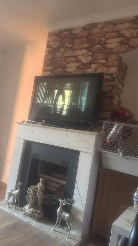 Photo of free 40” tv it’s not smart (Bromley kent BR1) #1