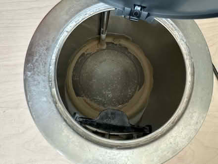 Photo of free Bosh kettle working but calcified (Peckham SE15) #3