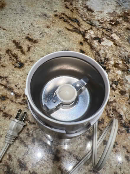 Photo of free Procter silex coffee / herb grinder (Bathurst and College) #2
