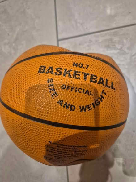 Photo of free No.7 basketball (Friern Barnet N11) #1