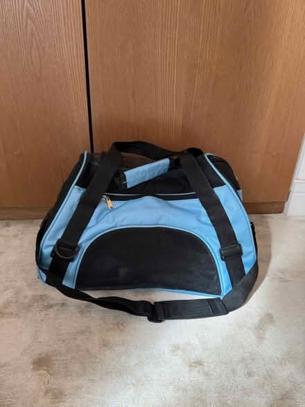 Photo of free Cat Carrier Bag (Battersea SW11) #3