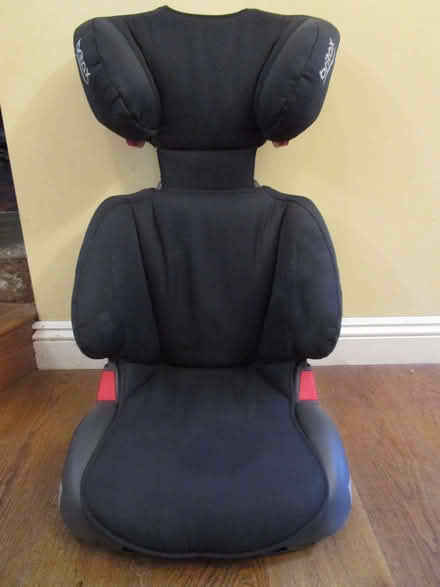 Photo of free Child's car seat (Staunton on Arrow LD8) #1