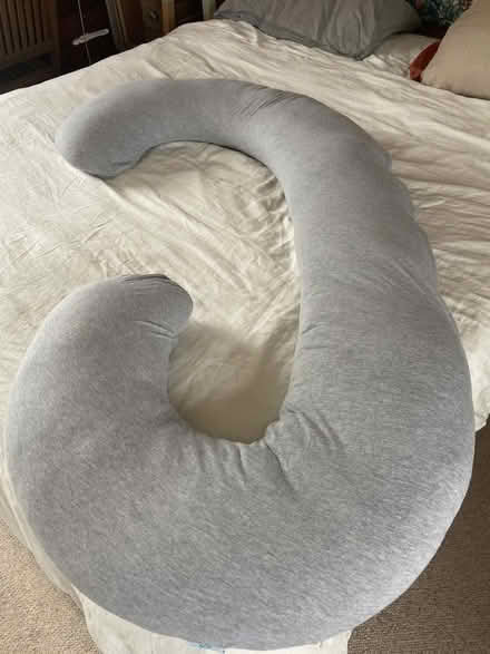 Photo of free C-shaped maternity pillow (Stratford, E15) #1