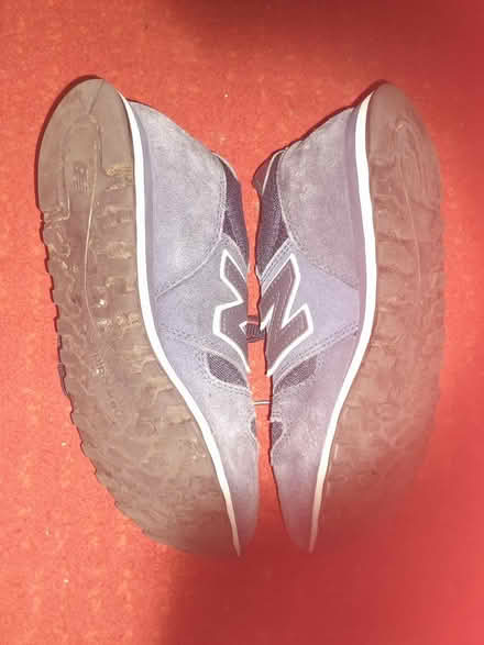 Photo of free New Balance trainers Size 5 (Hemel Hempstead HP2) #2
