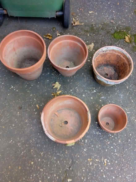 Photo of free Cracked terracotta pots (Taverham NR8) #2
