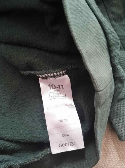 Photo of free Dark green school jumper (Hemel Hempstead HP2) #2