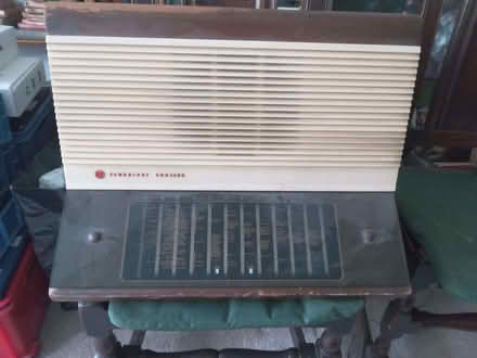 Photo of free Vintage valve PYE radio (Brondesbury NW2) #1