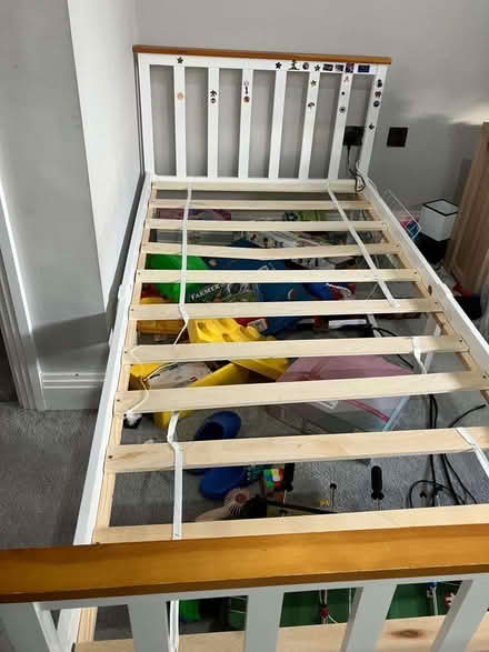 Photo of free 2 single kids bed with mattress they are in good condition (Colchester CO1) #3