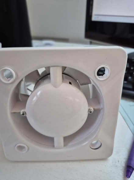 Photo of free 100mm extractor fan; humidistat (Teddington TW11) #2