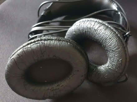Photo of free Over-ear headphones with 1/4-inch jack plug (Boulton Moor DE24) #2