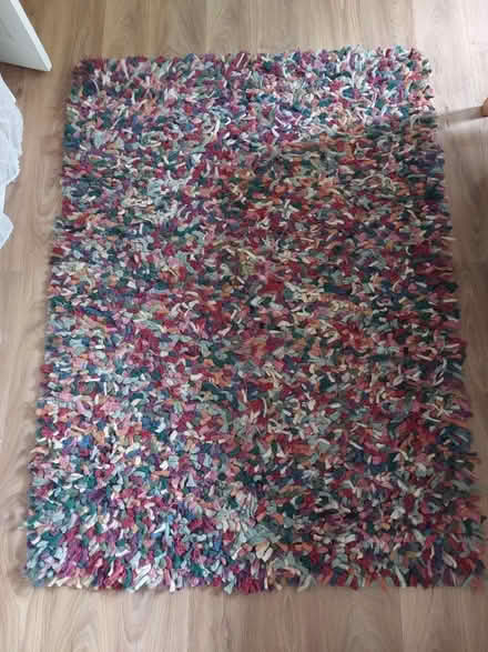 Photo of free Rug (Hadfield SK13) #1