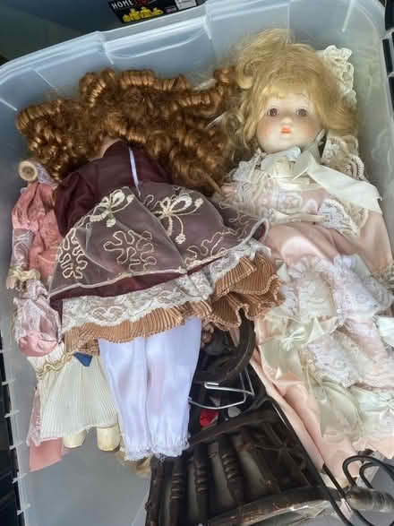 Photo of free Porcelain dolls (Hampton TW12) #2