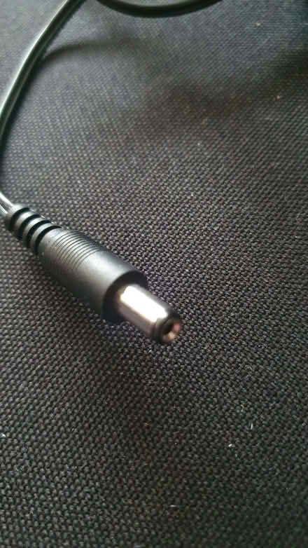 Photo of free Generic 5V 500mA power supply plug adapter (barrel jack tip) (Boulton Moor DE24) #3