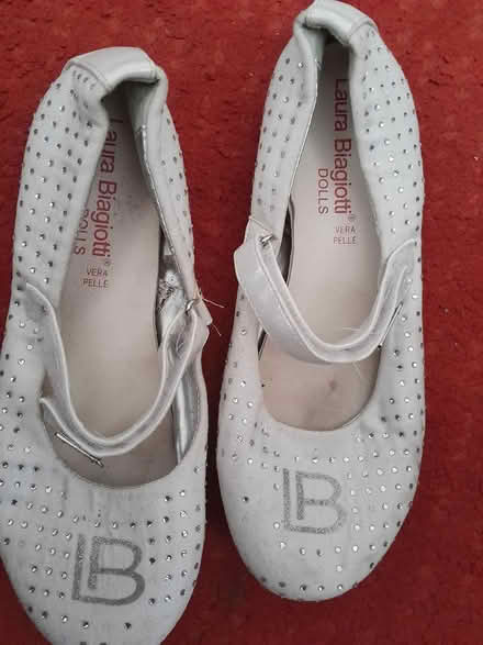 Photo of free White girl size size 36 (Hemel Hempstead HP2) #1