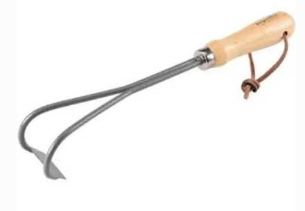 Photo of Garden narrow weeding tool (Old Radnor LD8) #1