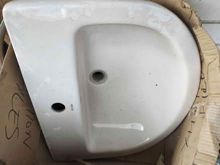 Photo of free as new wash basin (norwich) #1