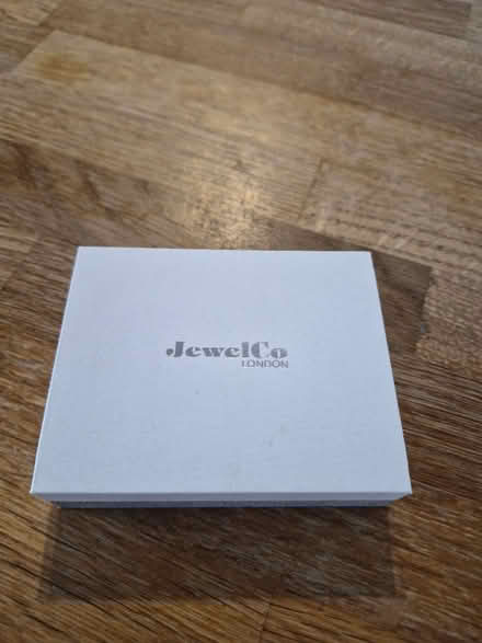 Photo of free Small jewellery gift box (Tilehurst RG30) #1