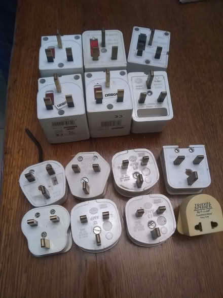 Photo of free 6 used adapters, 6 used 3 pin plugs and 2 3pin to 2 pin plug (Sonning Common RG4) #1