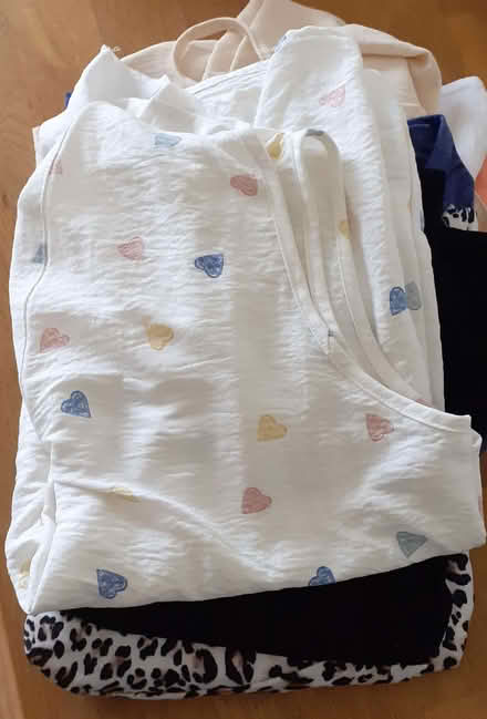 Photo of free Bundle of ladies summer clothes sizes M-L (Enfield EN2) #1