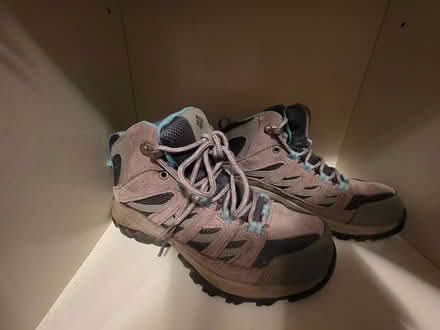 Photo of free Women's Size 6 Shoes (Upper East Side) #4