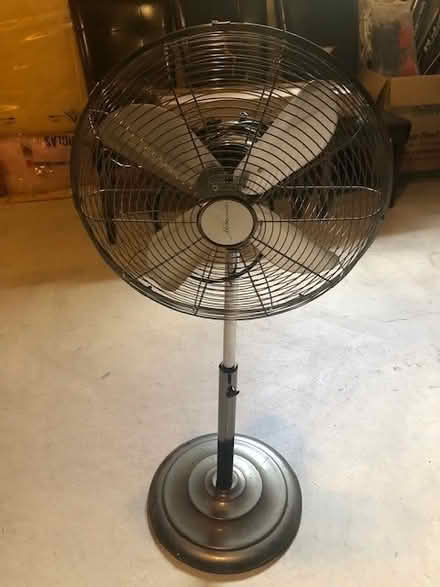Photo of free fan (Barrhaven/riverside s/Manotic) #1