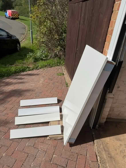 Photo of free White Gloss Table and 4 Chairs (Wellingborough NN8) #2