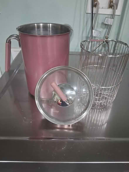 Photo of free Kuhn Rikon 4 qt Pot (Snell and Santa Teresa) #1