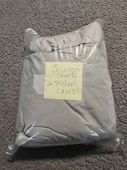 Photo of free Light Gray Sheets - Queen (West 7th) #1