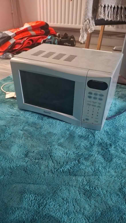 Photo of free Microwave (Liverpool) #1
