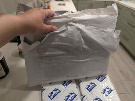 Photo of free Ice packs and insulated mailer (near Central Park) #1
