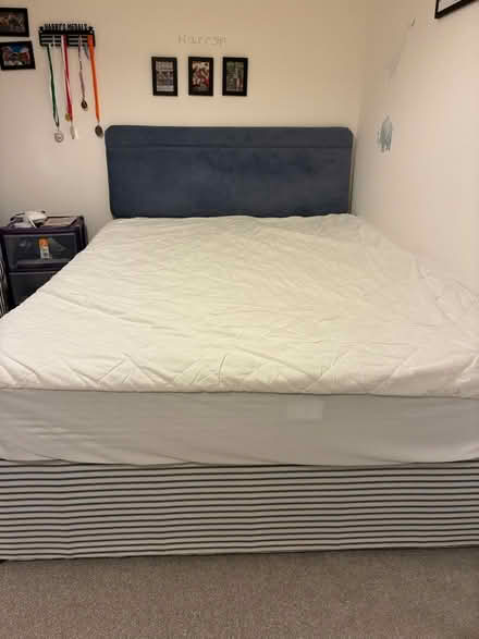 Photo of free Double bed with mattress (Knowle B93) #1