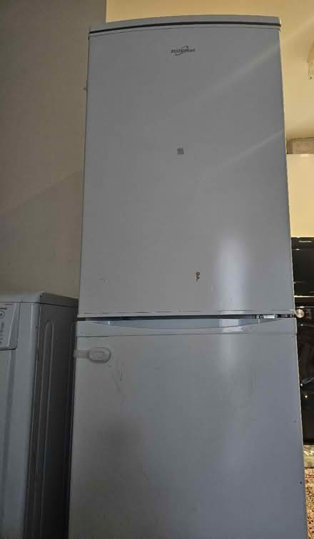 Photo of free Fridge freezer (Ha3 7ha) #1