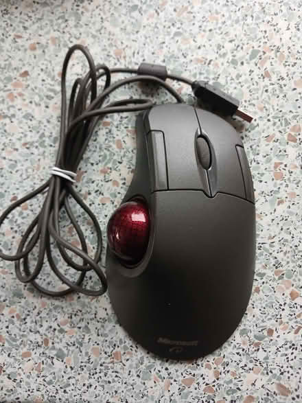 Photo of free Microsoft Trackball (WR14, Malvern) #1