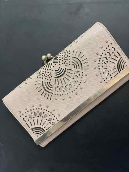 Photo of free Light Pink Purse (Hanley ST1) #1