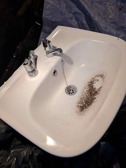 Photo of free Sink & taps (Edmonton N18) #2