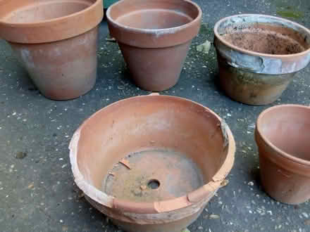 Photo of free Cracked terracotta pots (Taverham NR8) #1